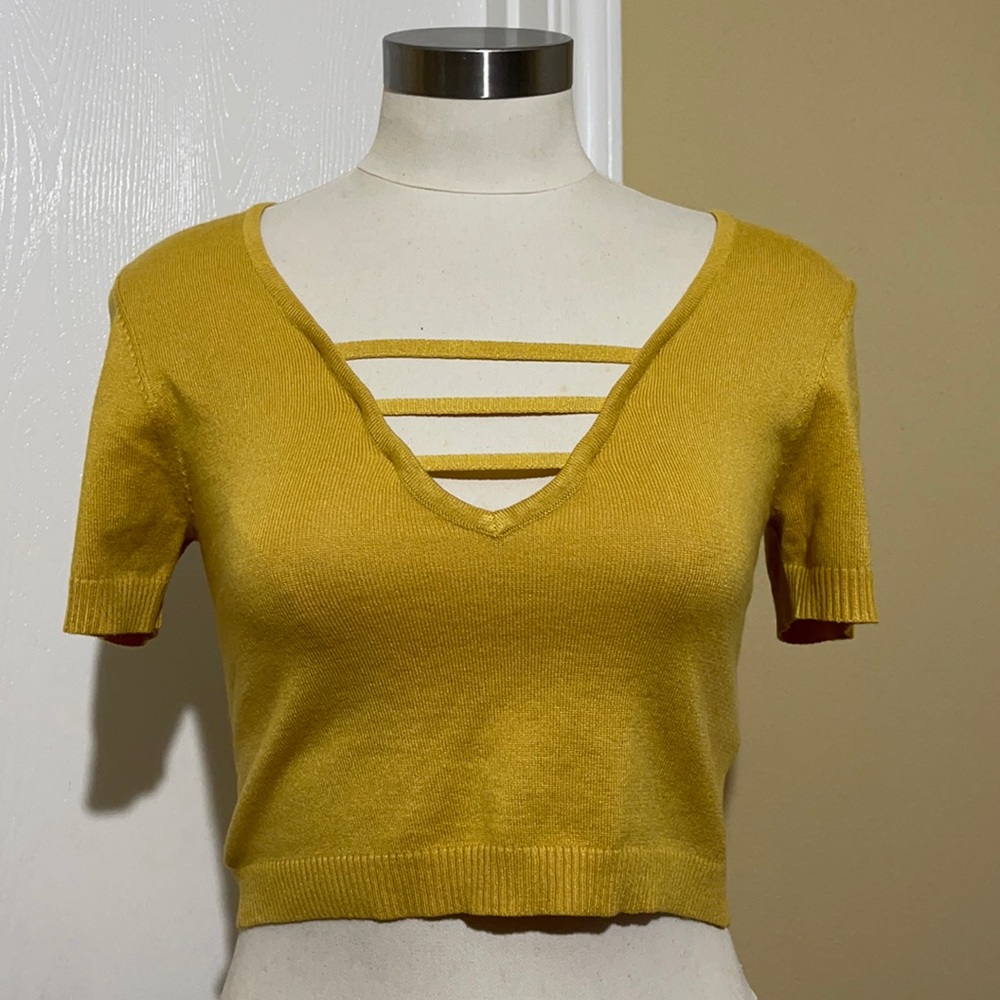 NWT sweater top
